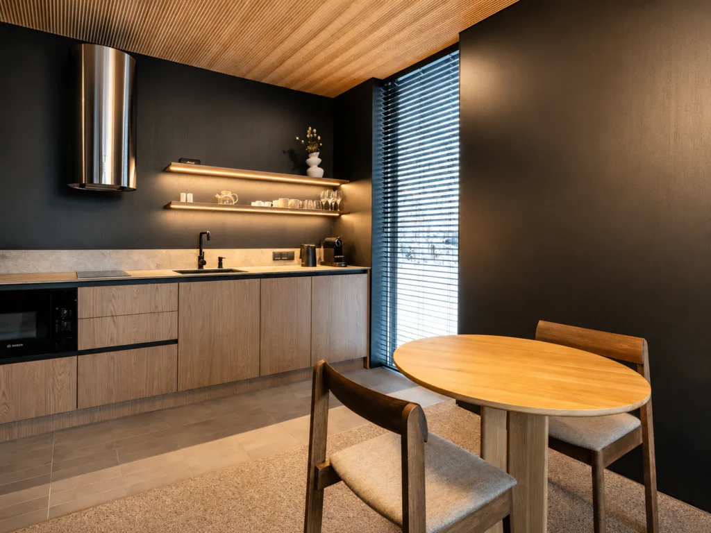 Deluxe Villa kitchen and dining area